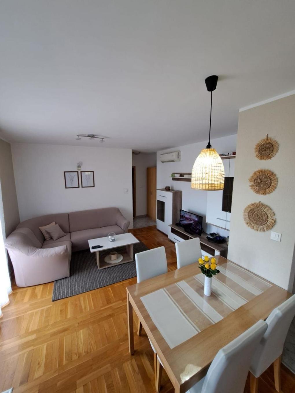 Apartment Slava - Close To The Mall Split Kültér fotó